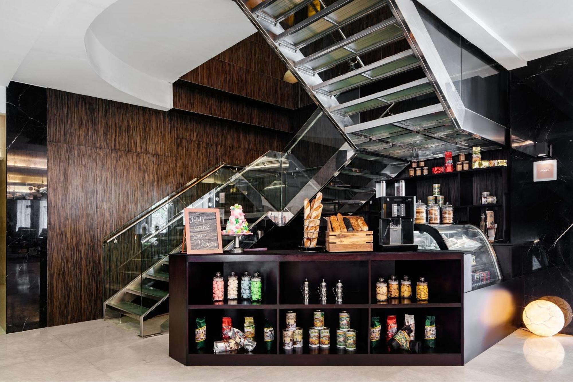 Four Points By Sheraton New Africa 4*